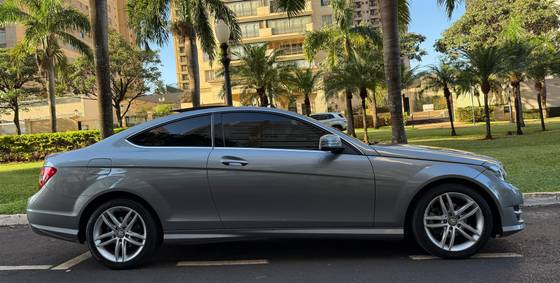 MERCEDES-BENZ C 180 1.6 CGI COUPE 16V TURBO GASOLINA 2P AUTOMÁTICO